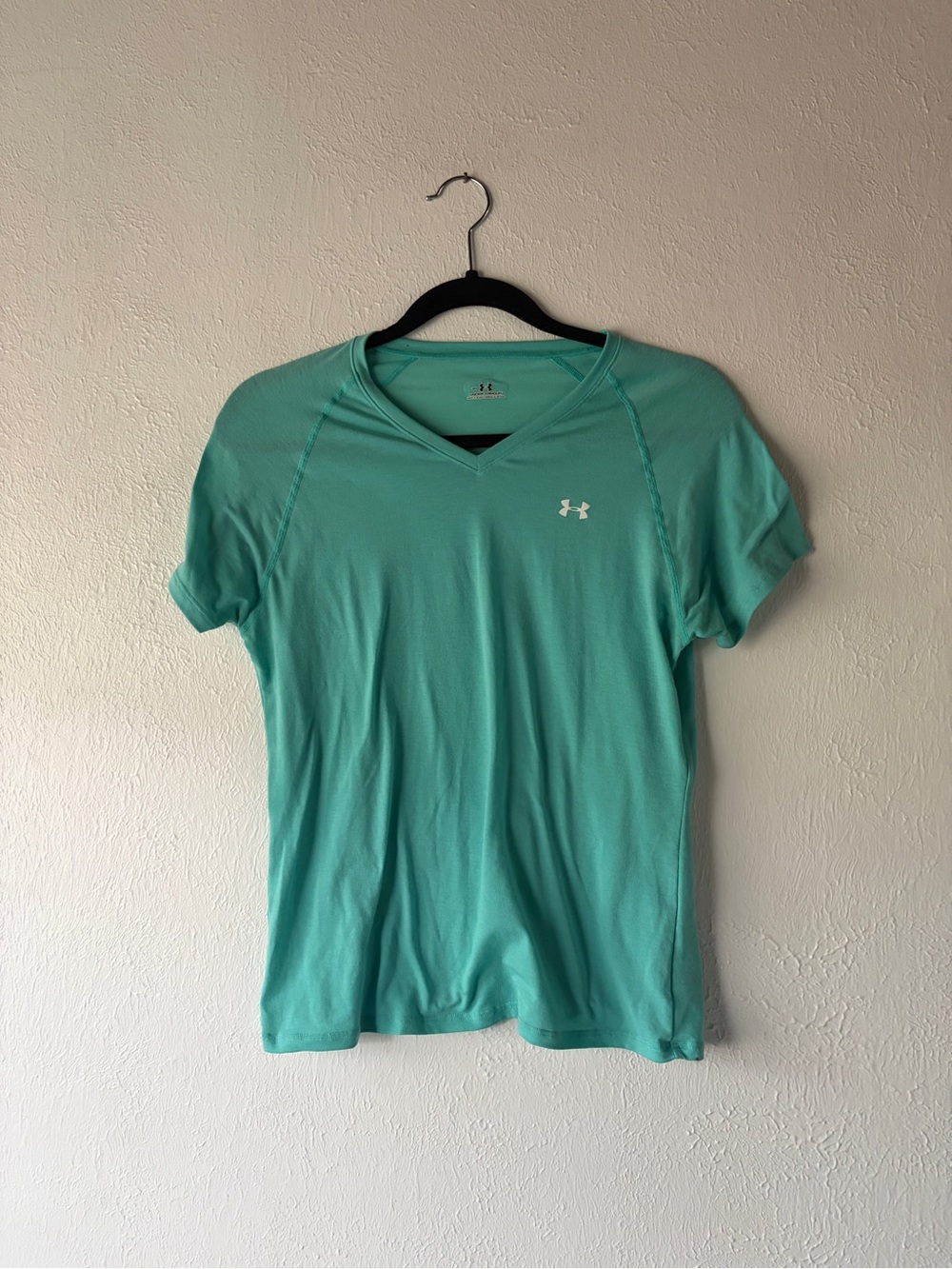 Under Armour Teal V-Neck Performance Tee Small